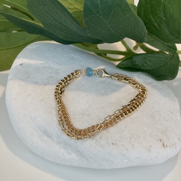 Blue lagoon armbånd med blå agat sten og dubbelt kæde i forgyld messing -18,5 cm